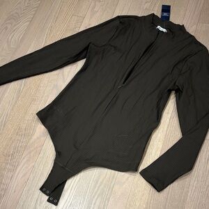 Abercrombie & Fitch Olive Ribbed Top Long Sleeve Bodysuit With Full Zipper XL